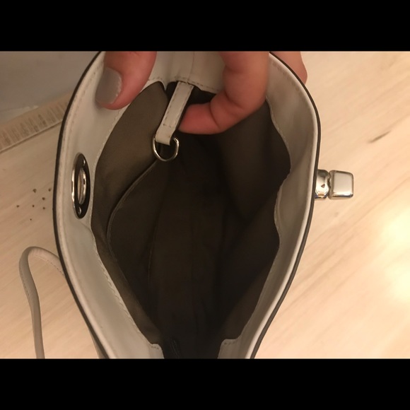 Coach Pouch - Picture 4 of 6